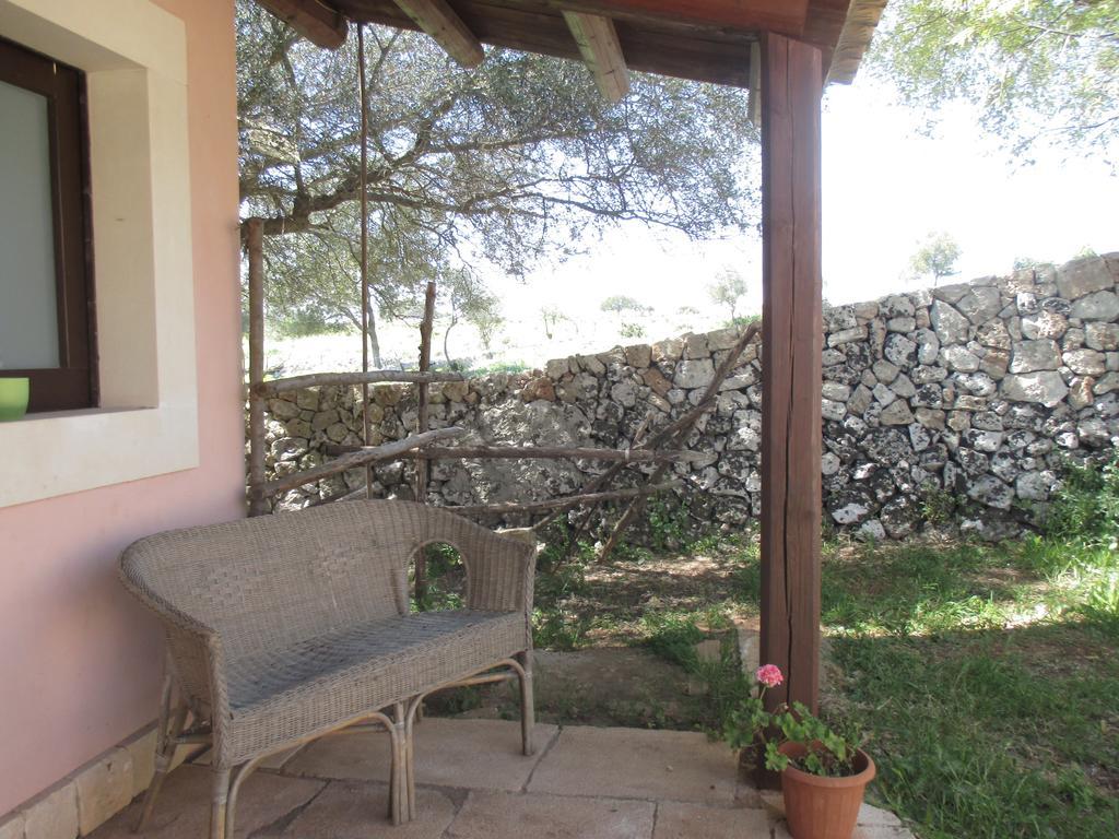 Villa Le Mangiatoie Del Re Giordano Avola Habitación foto